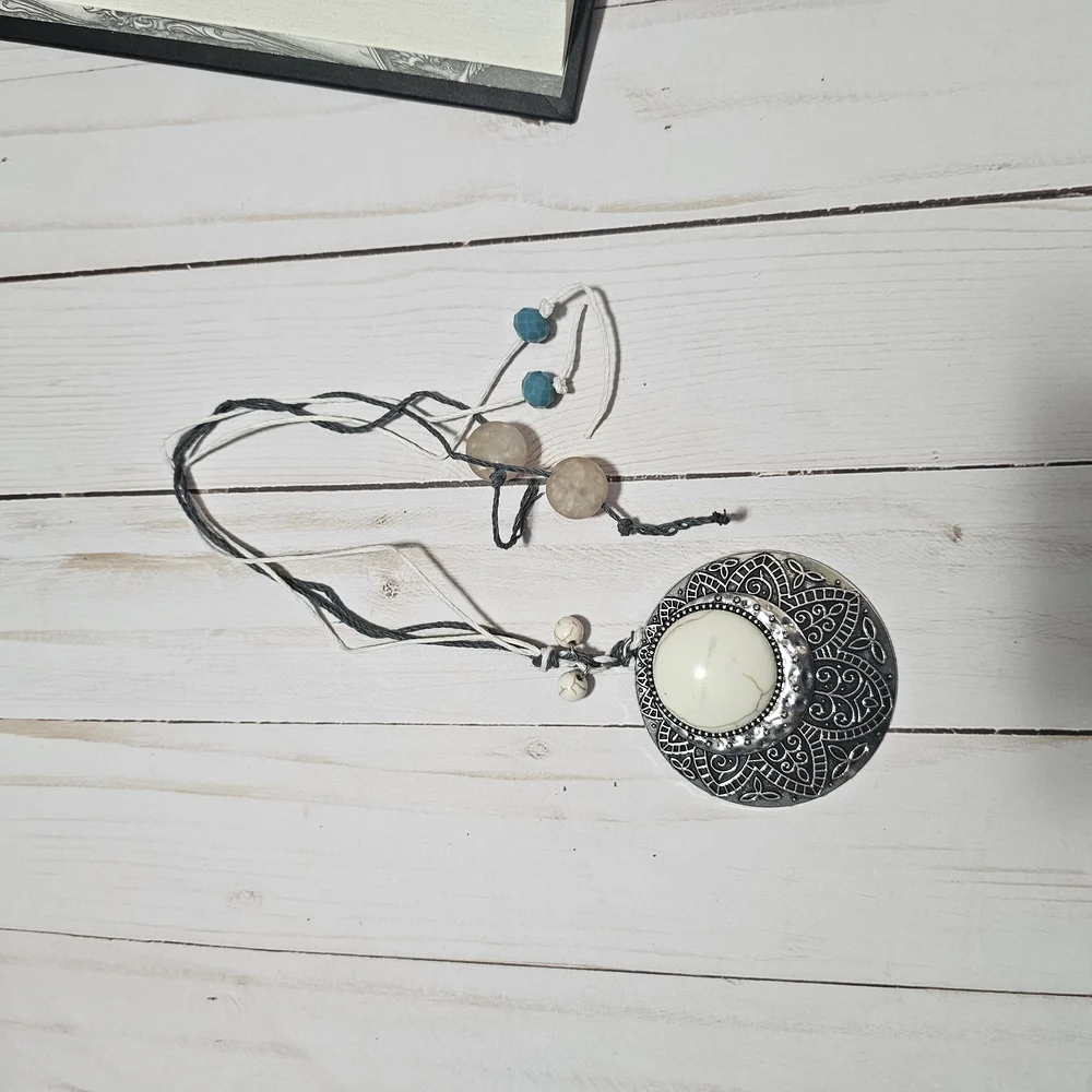 Silver and White Pendant Bookmark‎